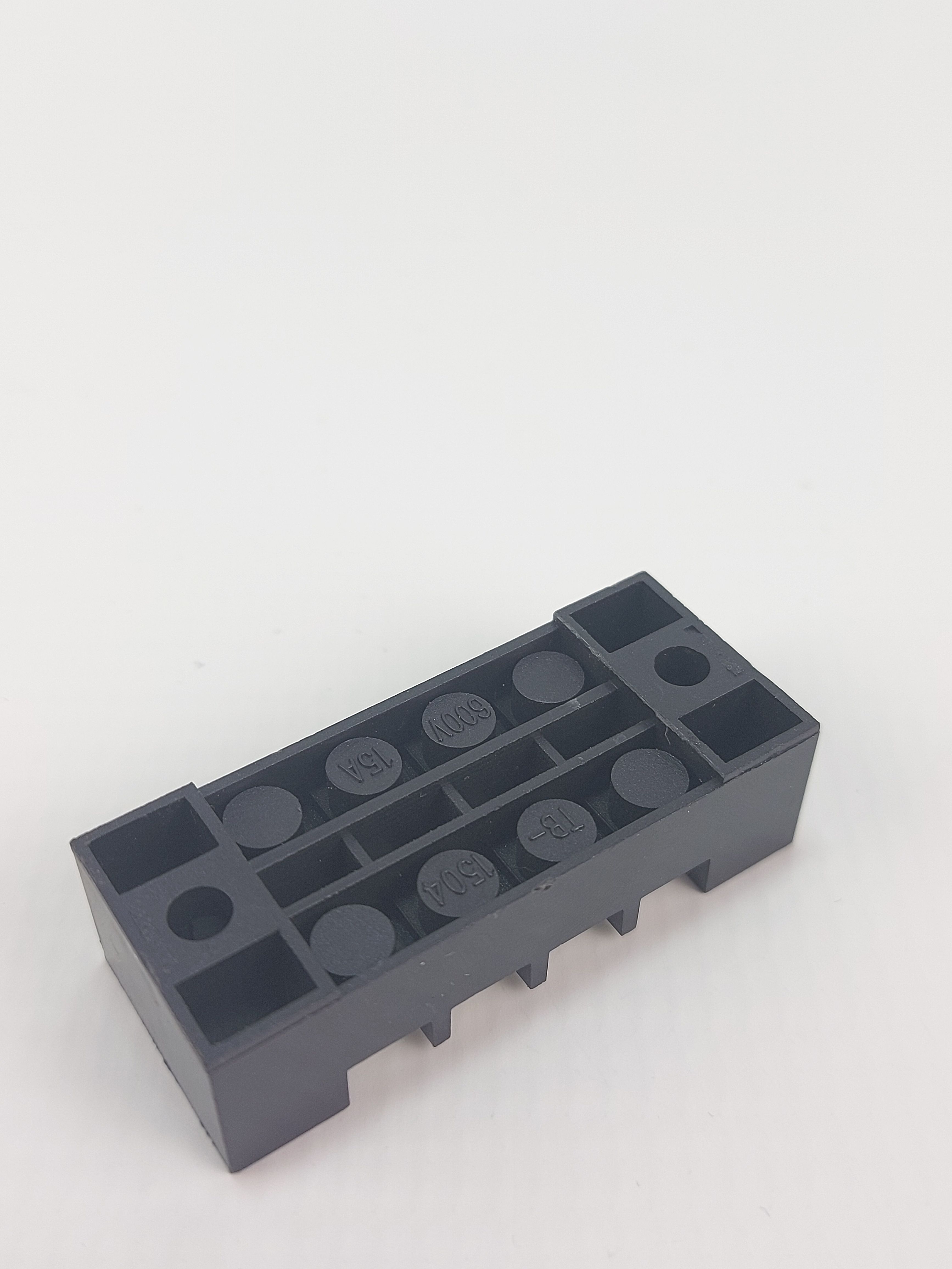 Клеммная колодка винтовая с крышкой TB-1504 600В/15А (00000002412)