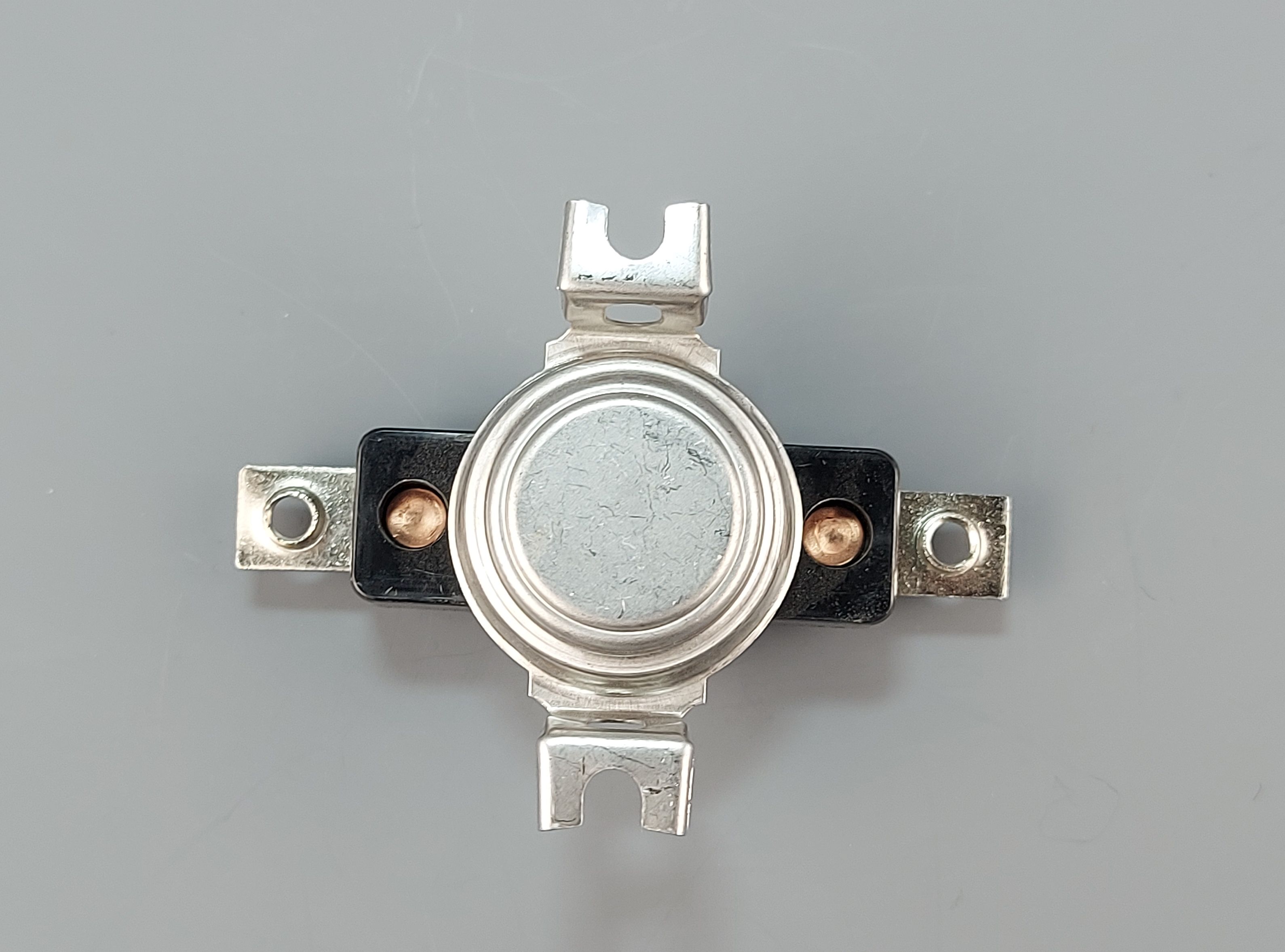 Термостат биметаллический KSD305A090CFA 90*C 25A/250В
