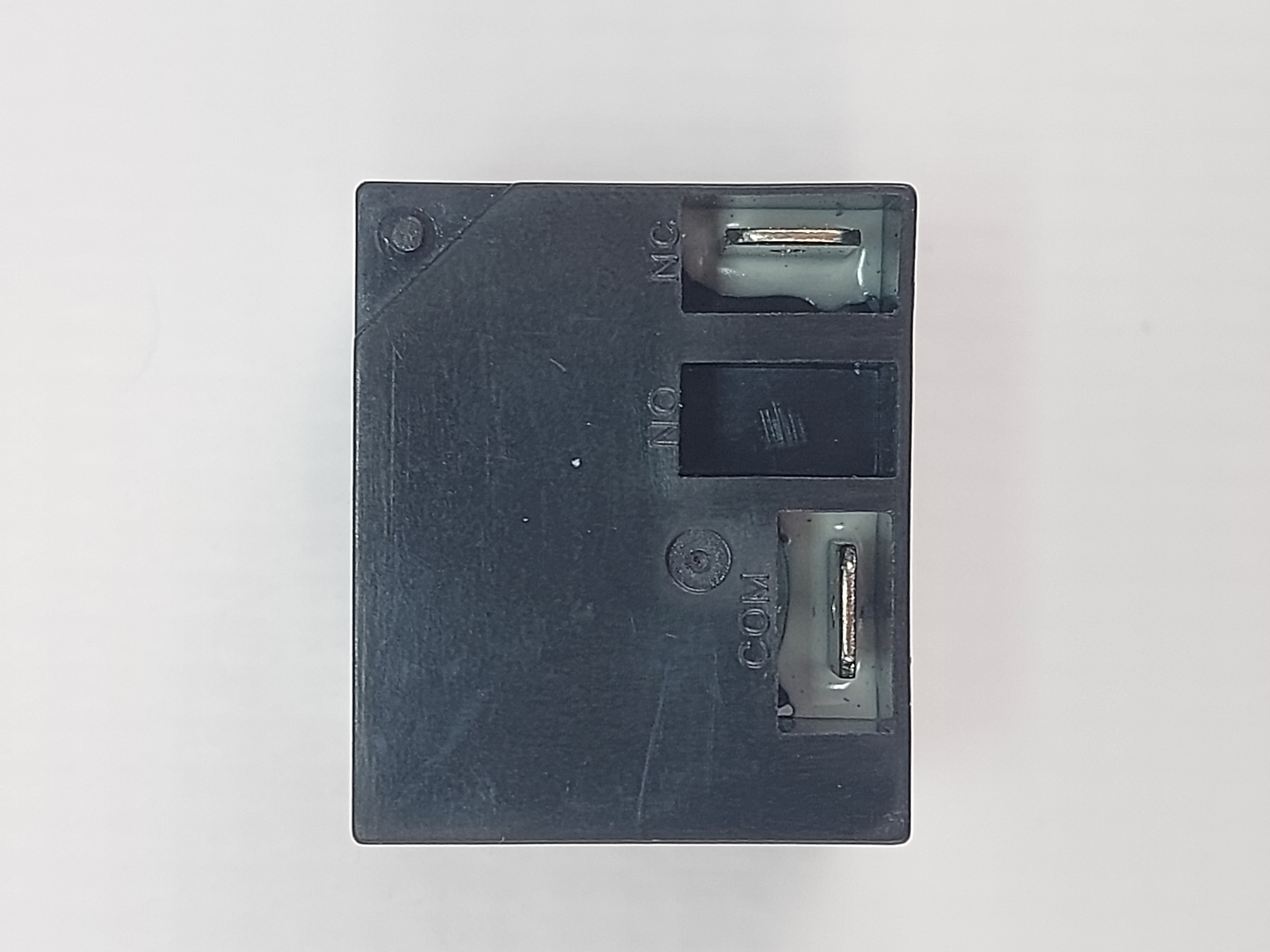 Электромагнитное реле NT90TNBSDC12VCB-0,6 SPST-NS 30A/12V