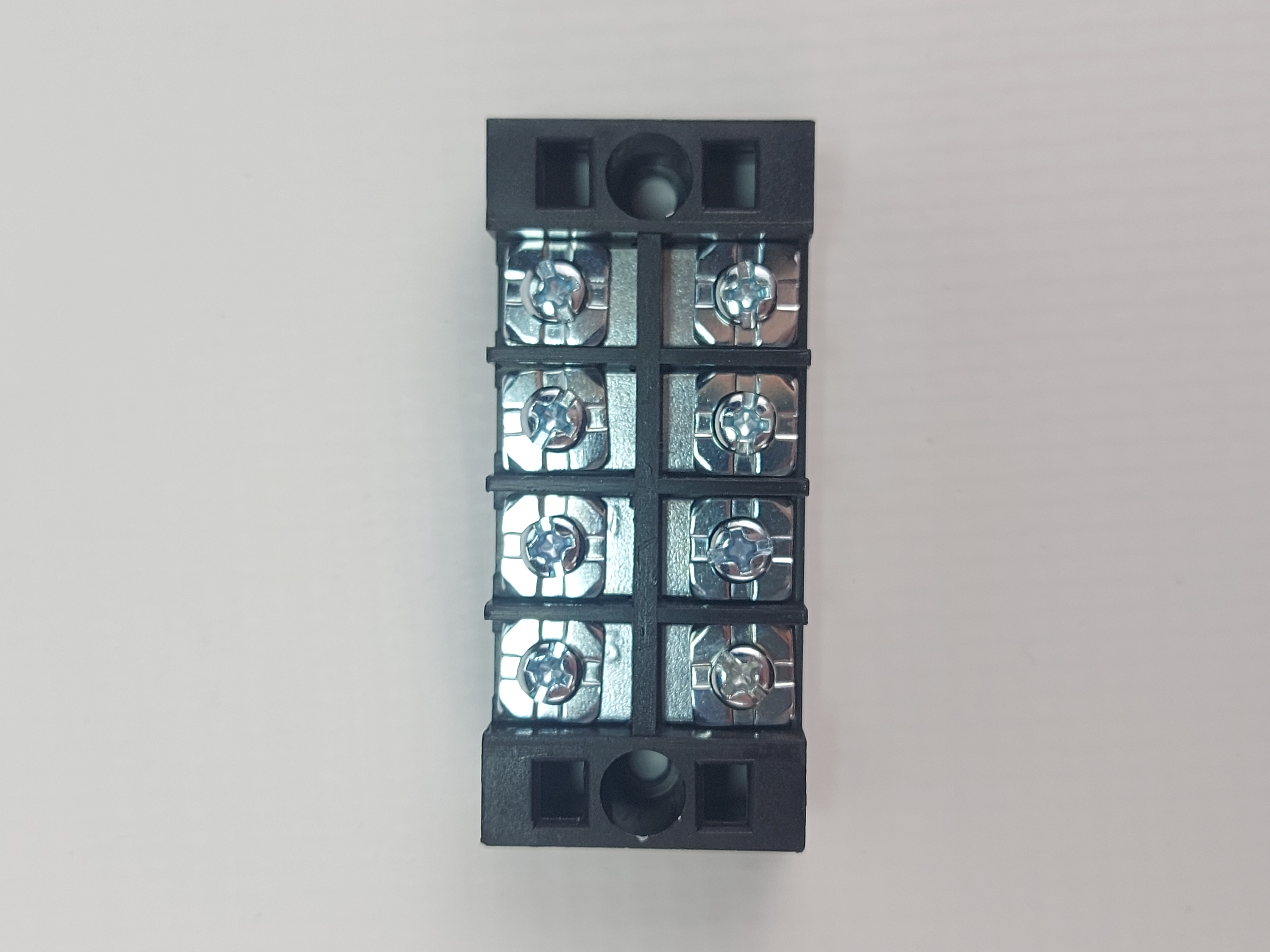 Клеммная колодка винтовая с крышкой TB-2504 600В/25А (00-00015064)