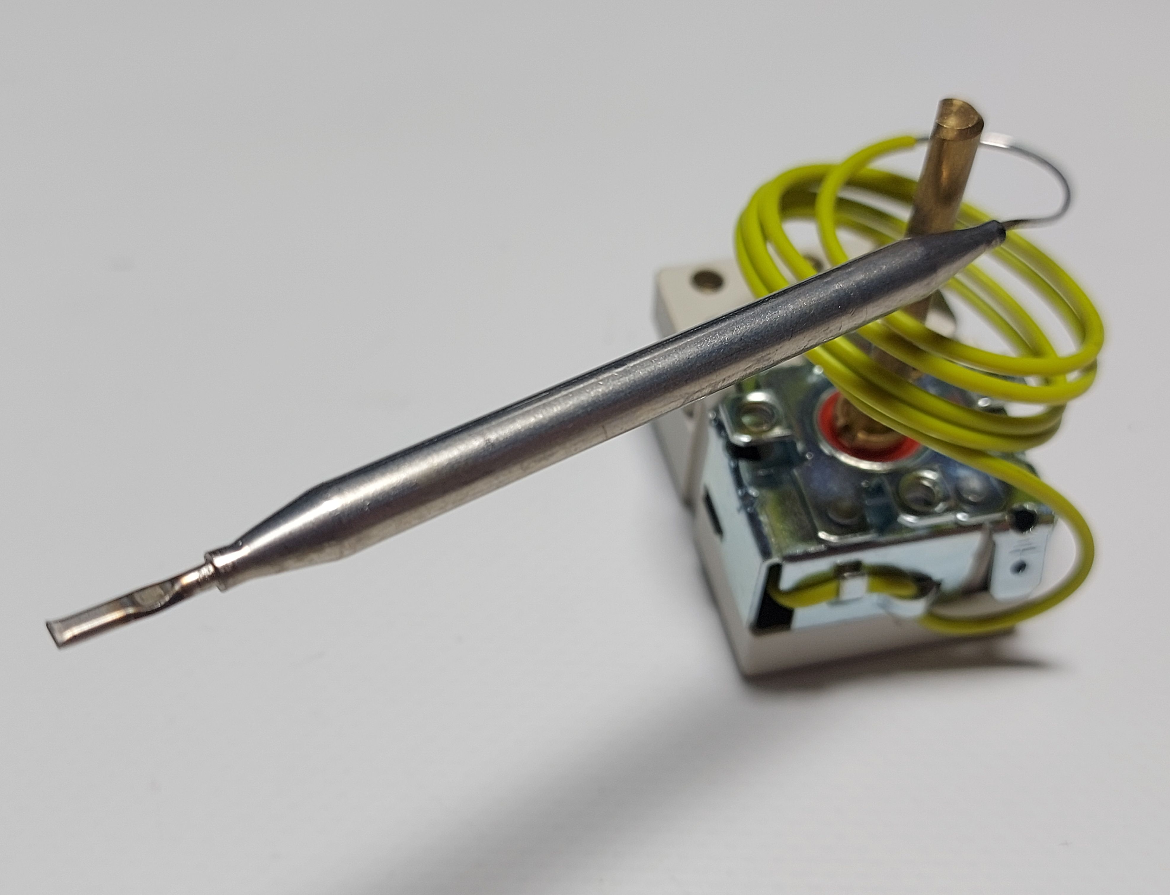 Термостат капиллярный регулируемый  7-80С KT-165 AVC L-600 мм