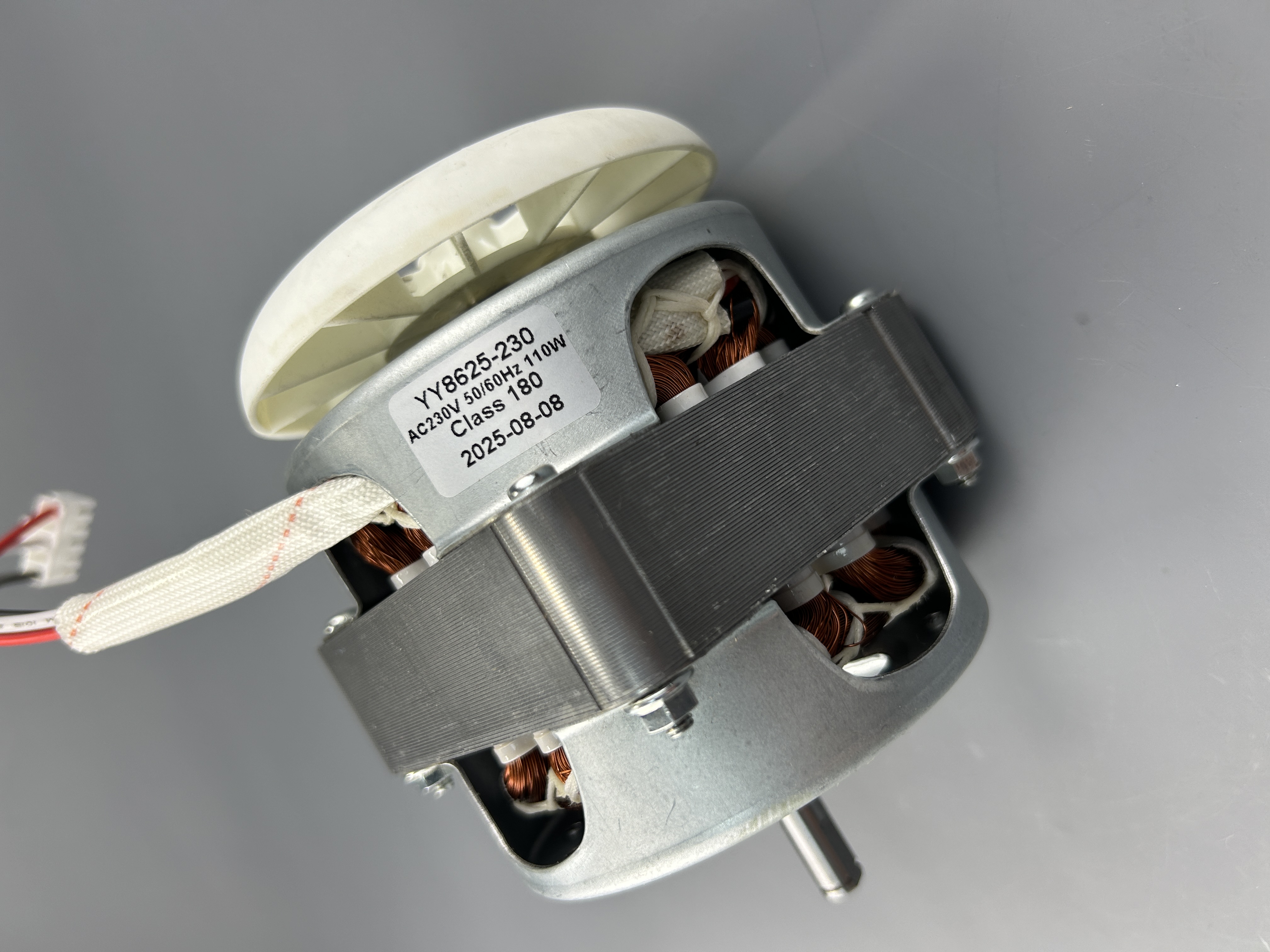 Двигатель (мотор) хлебопечки YY8625-230 110W 230V Redmond