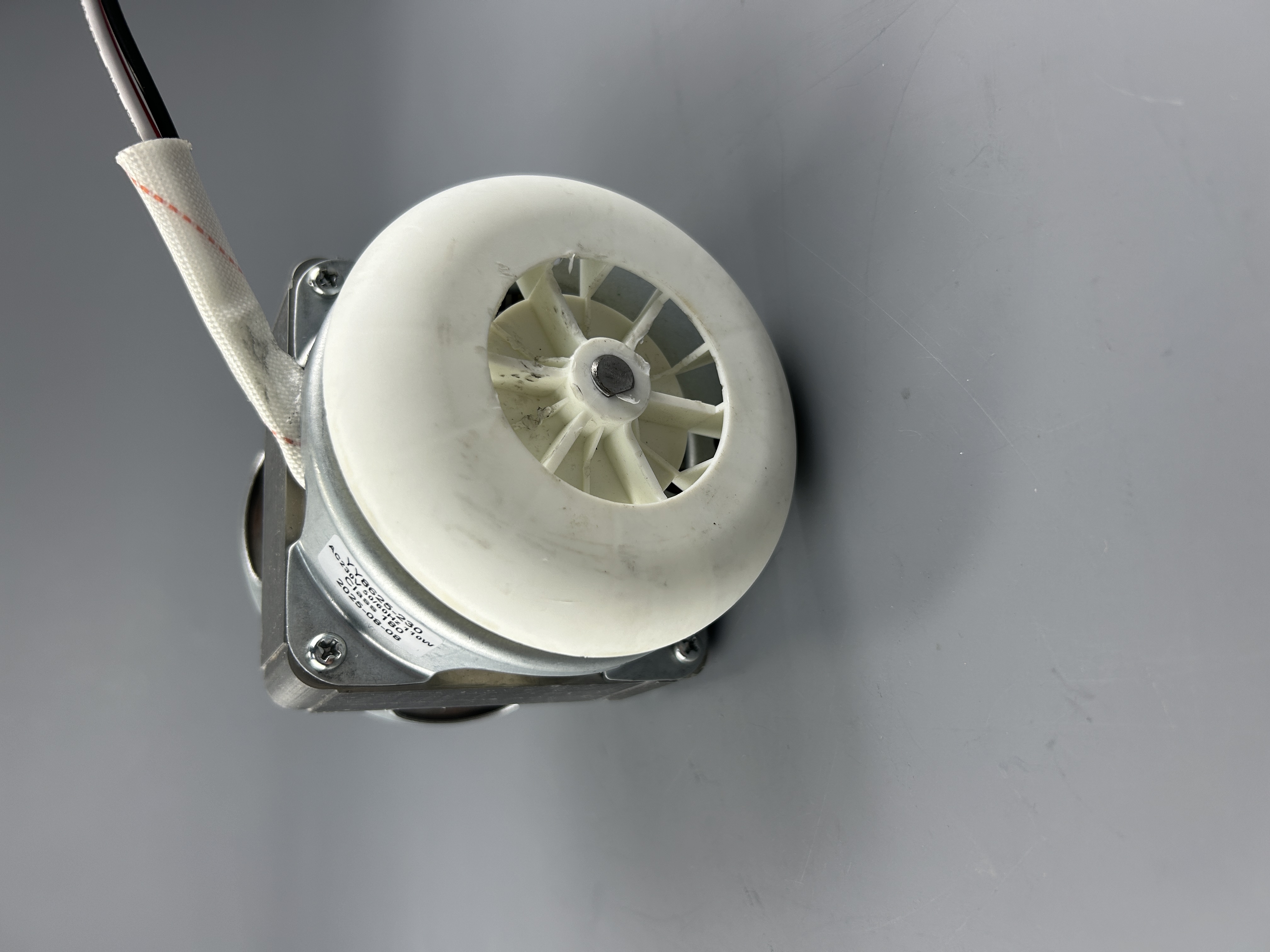 Двигатель (мотор) хлебопечки YY8625-230 110W 230V Redmond