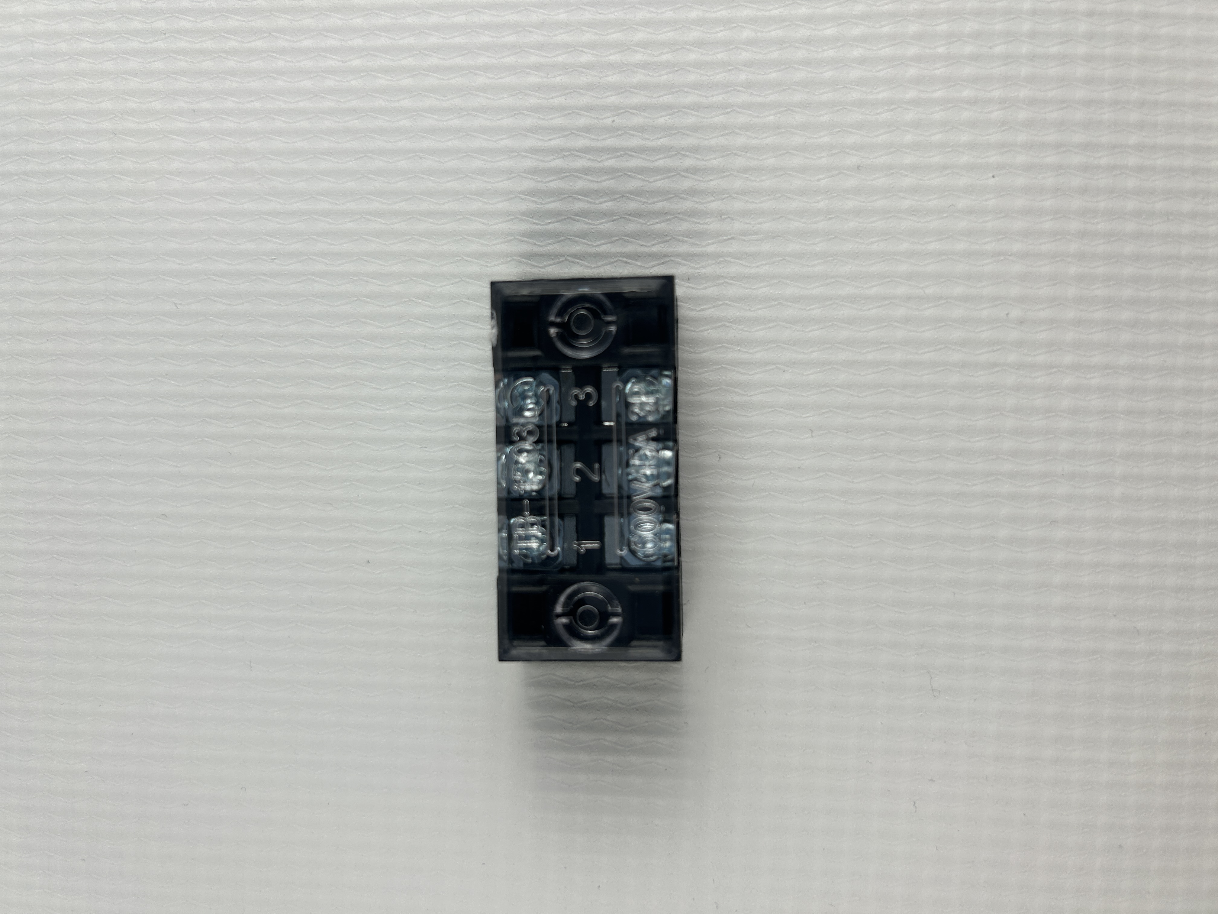 Клеммная колодка винтовая с крышкой TB-1503 600В/15А (00000002421)