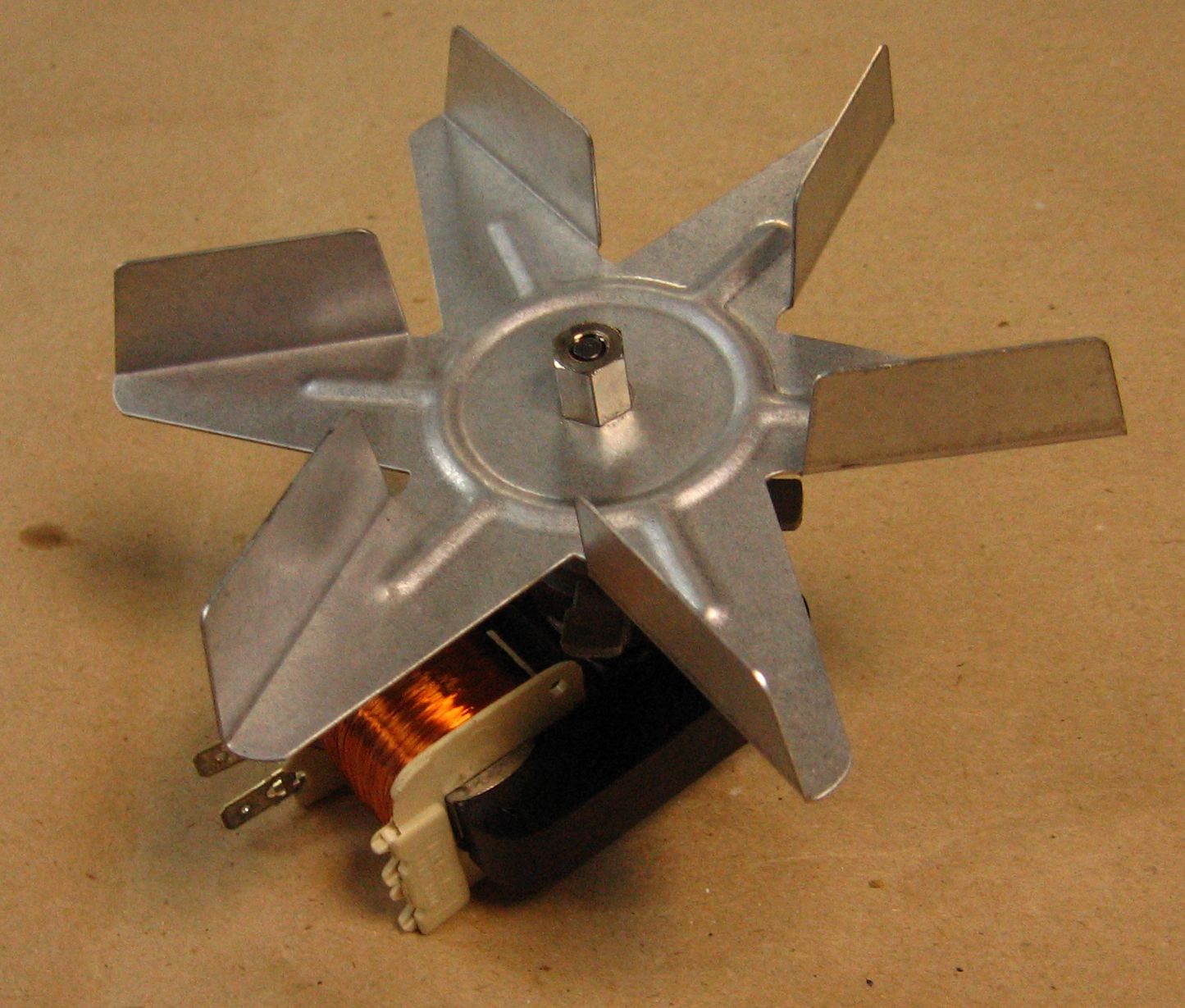 Двигатель на конвекцию (в духовку) (Whirlpool 481236118492)