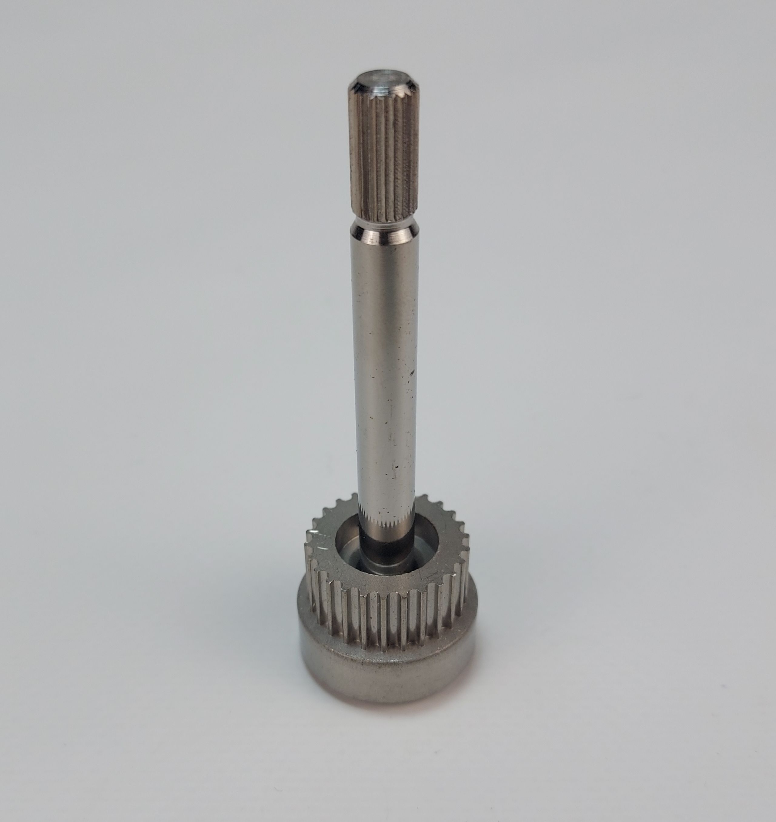 BRAUN Вал металлический на шестерню кухонного комбайна 3202 (BRAUN 7000498)
