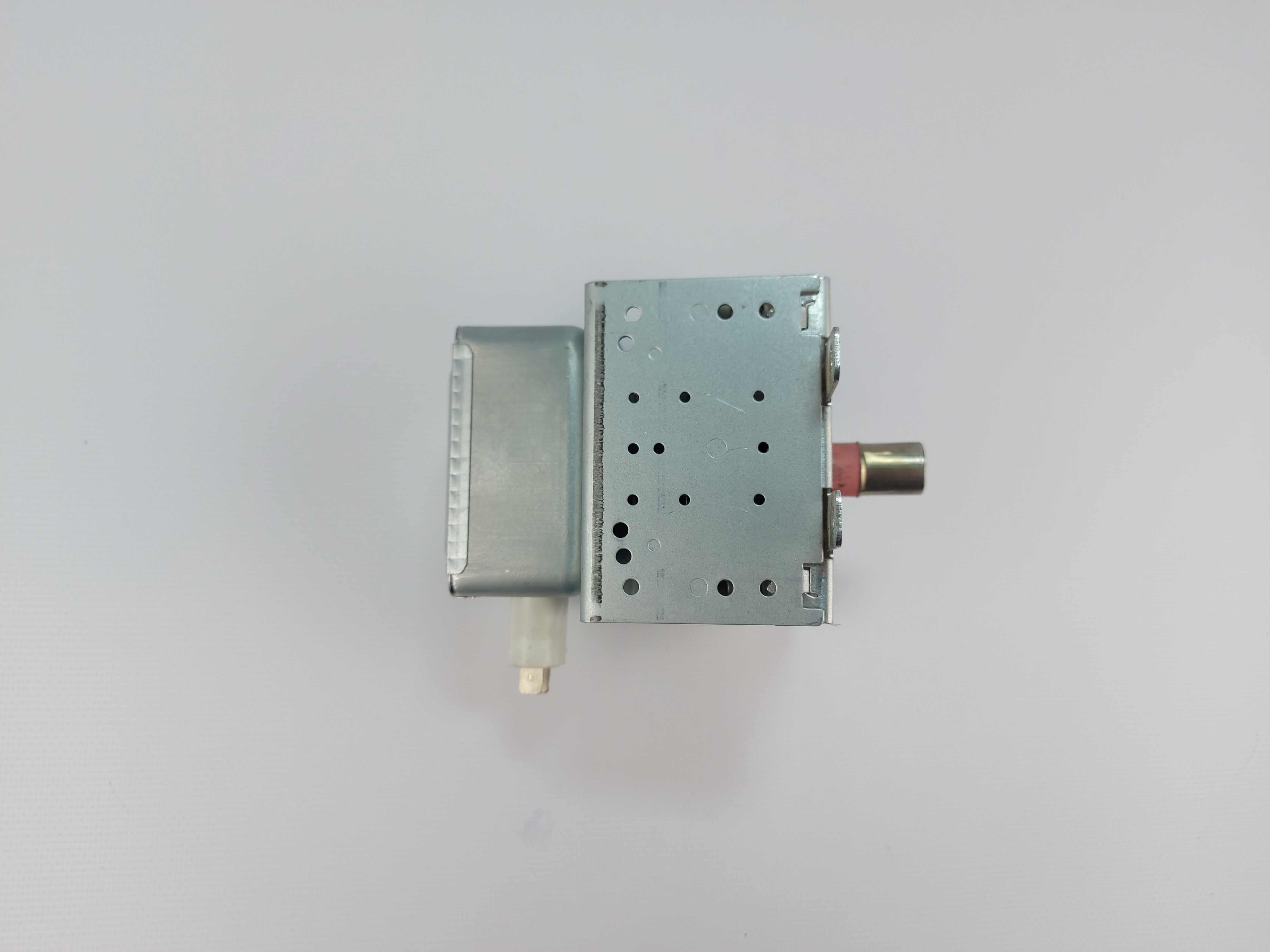 Магнетрон для микроволновой печи 900-1000W 319GC625-940 MIDEA (01304387)