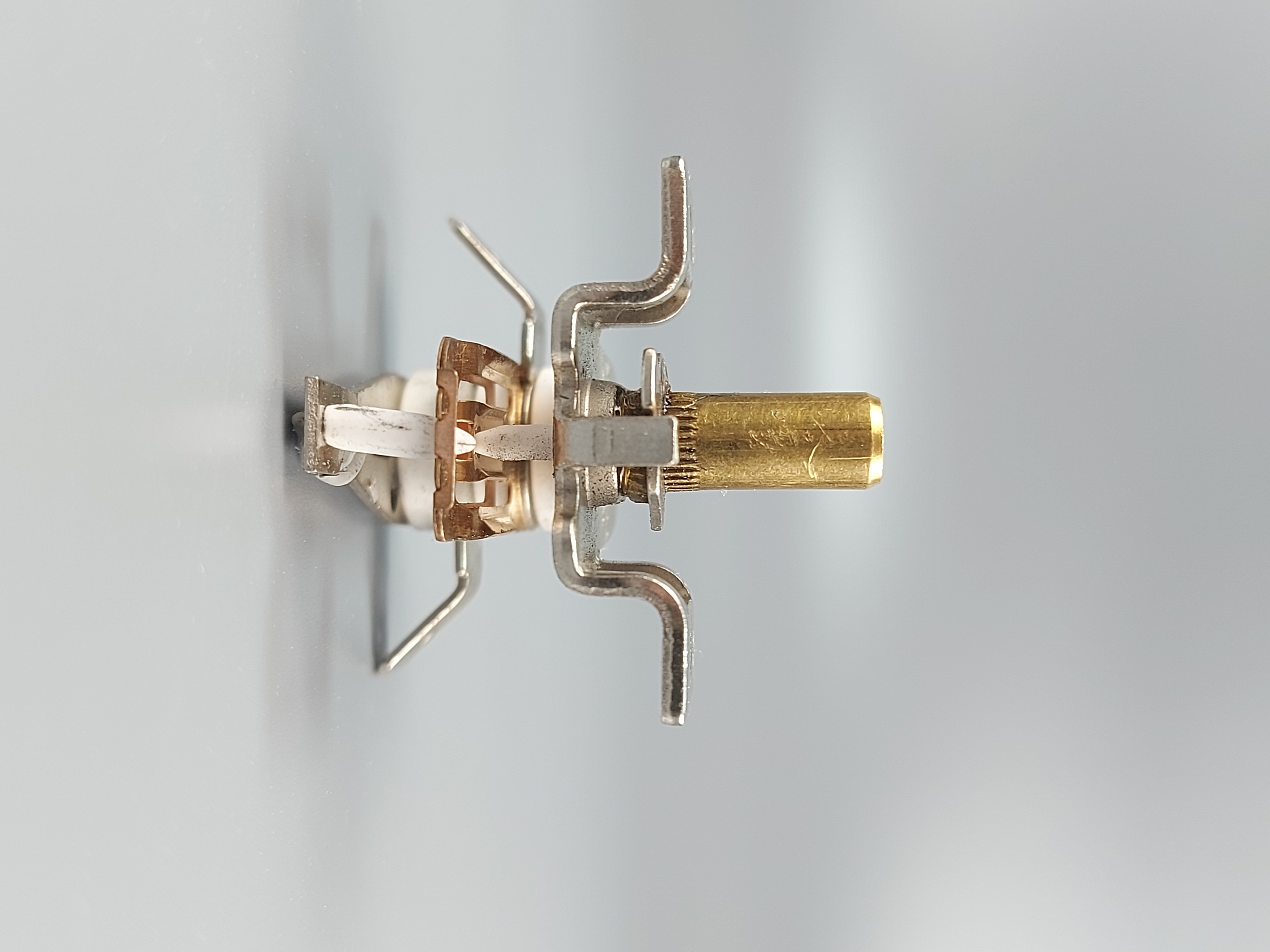 Биметаллический регулируемый термостат 0-85С YT-WN16 16A/250V