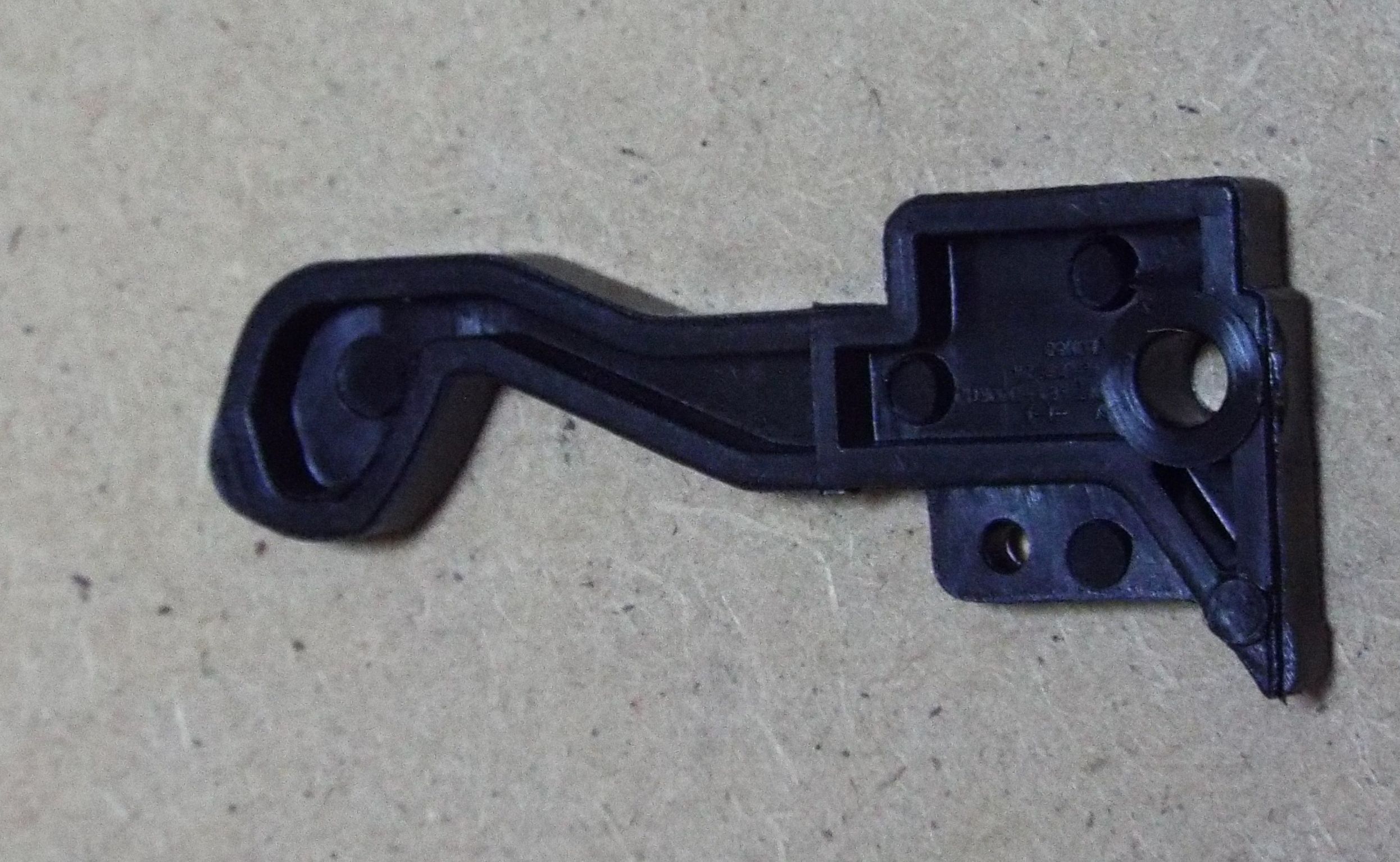 Крючок двери для микроволновой печи SAMSUNG (DE64-01352A / 01304374)