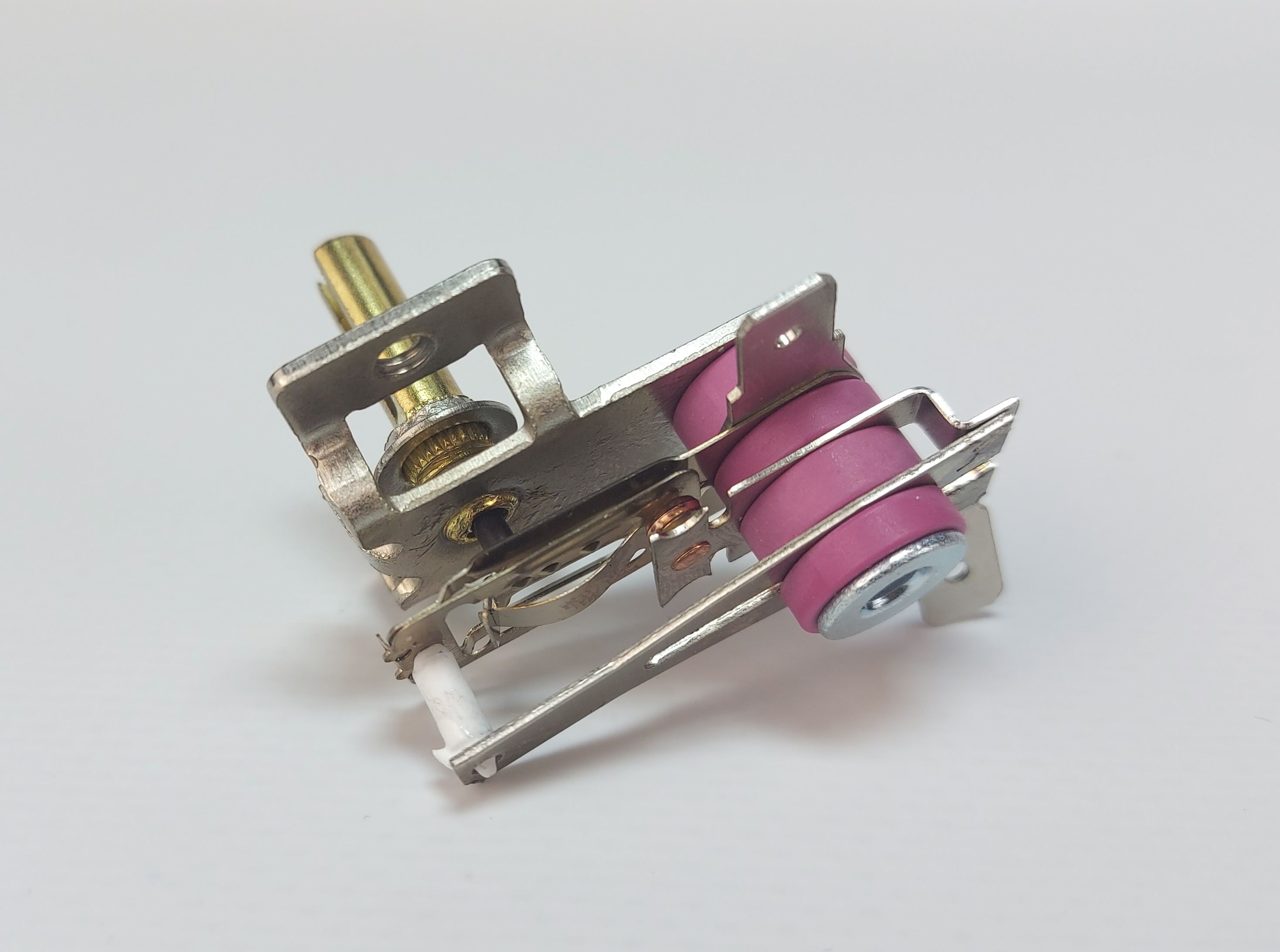 Регулятор мощности биметаллический KST820 к электроплитам T130 250V 10A