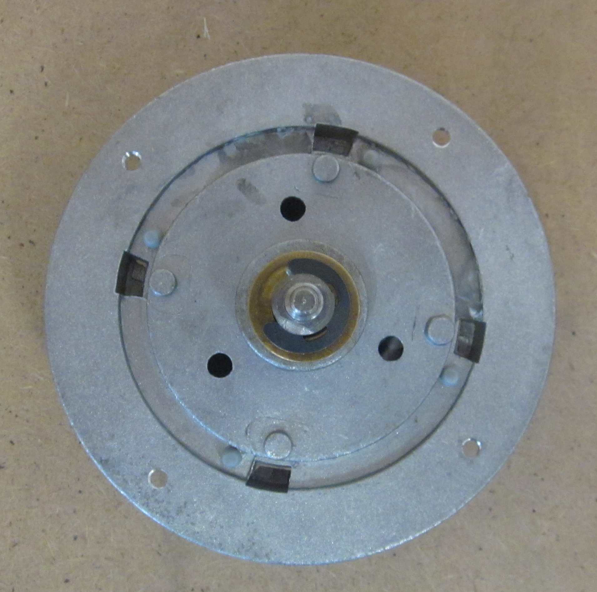 Привод ведра для хлебопечи KENWOOD (DLKW714131)