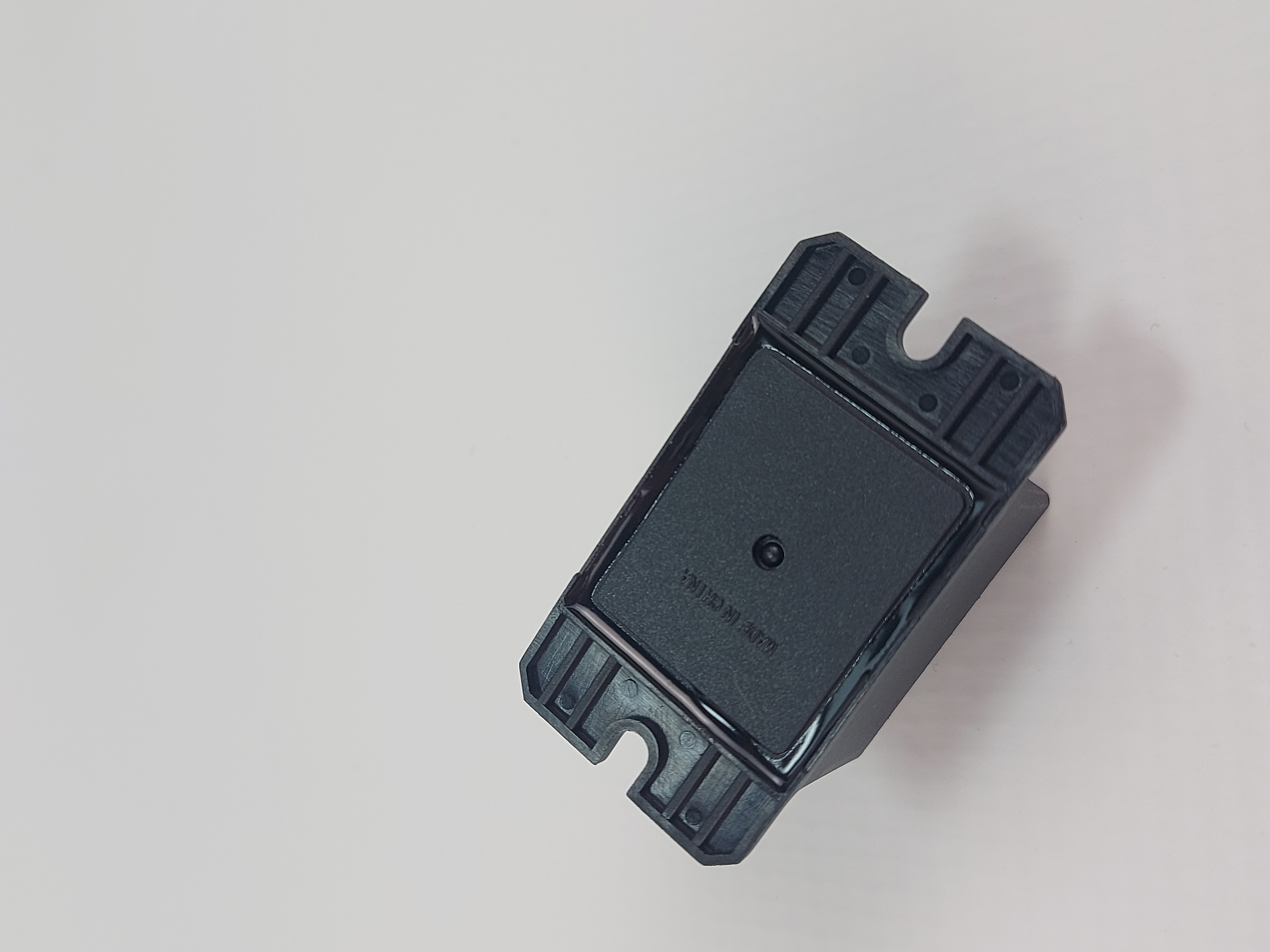 Электромагнитное реле NT90TPNLAEDC12VSB-0.6 SPST-NO 40A/12V