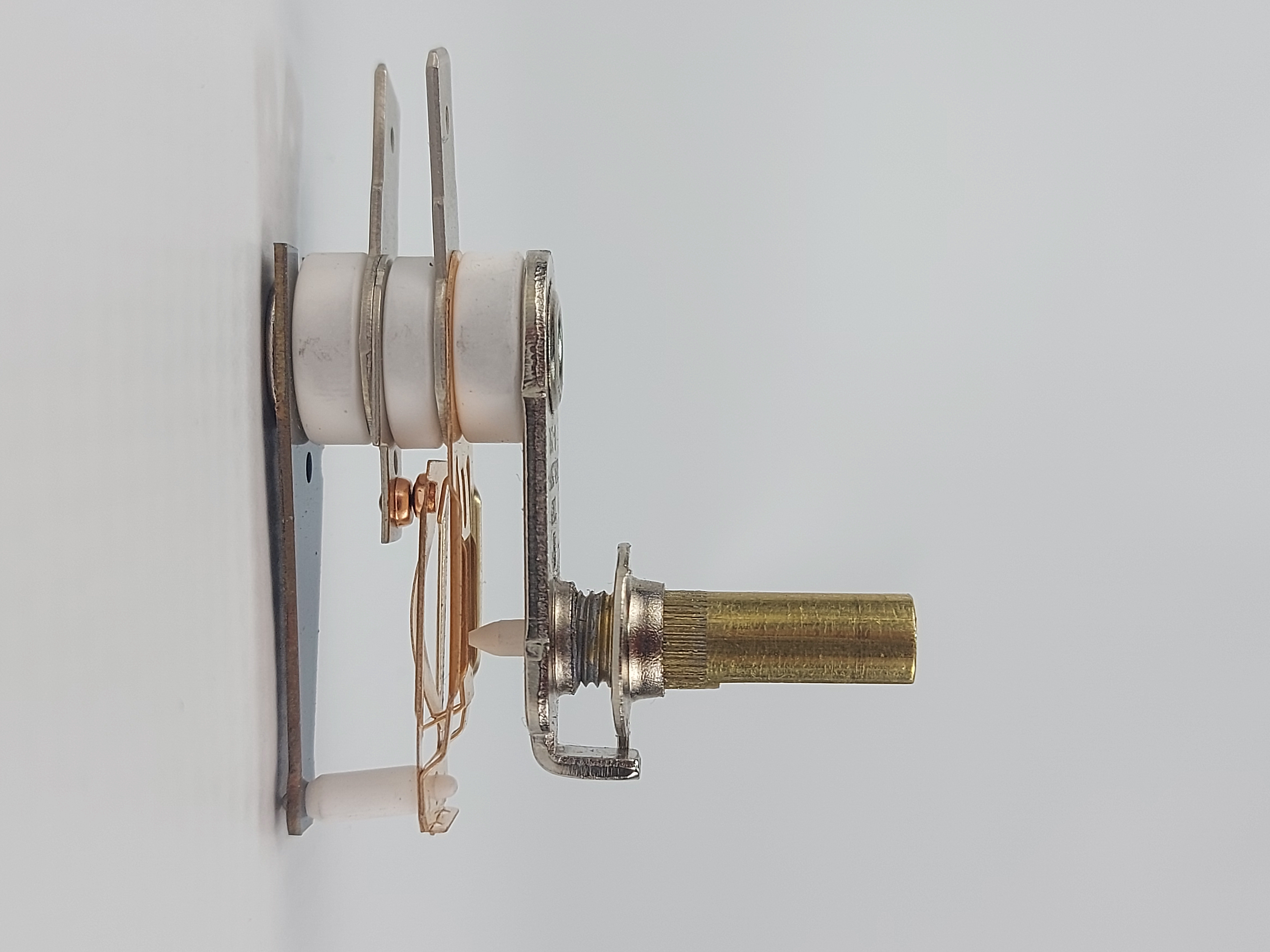 Биметаллический регулируемый термостат 0-150С ТКР-3 16A/250V