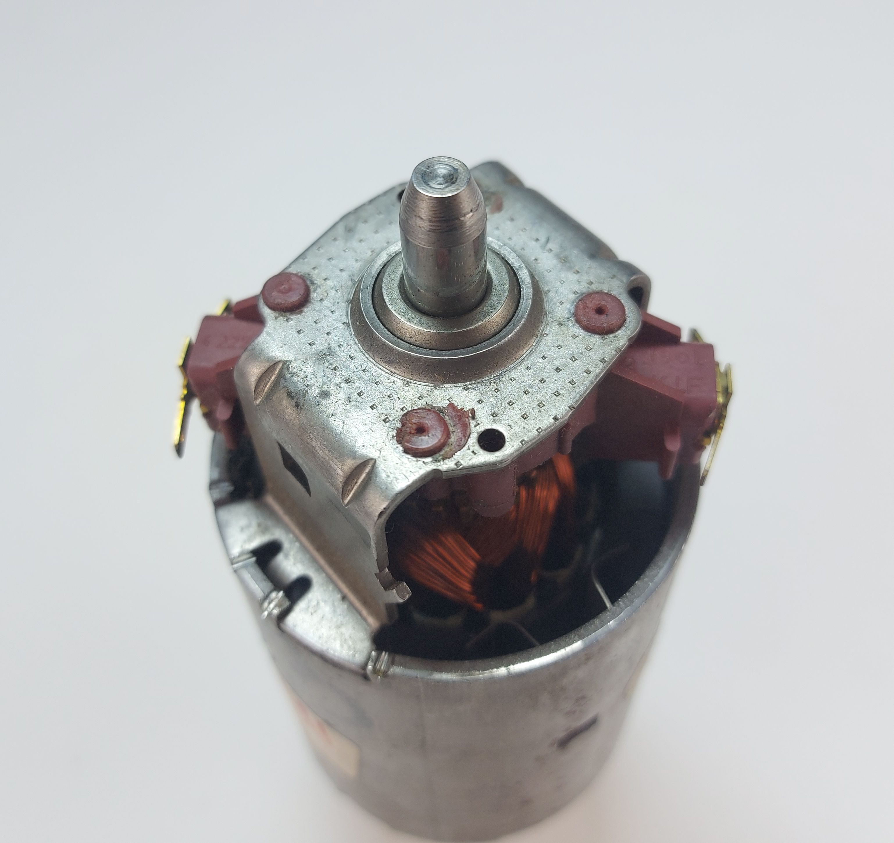 Двигатель (мотор) для кухонного комбайна K850 - K3210 Braun (63210623)