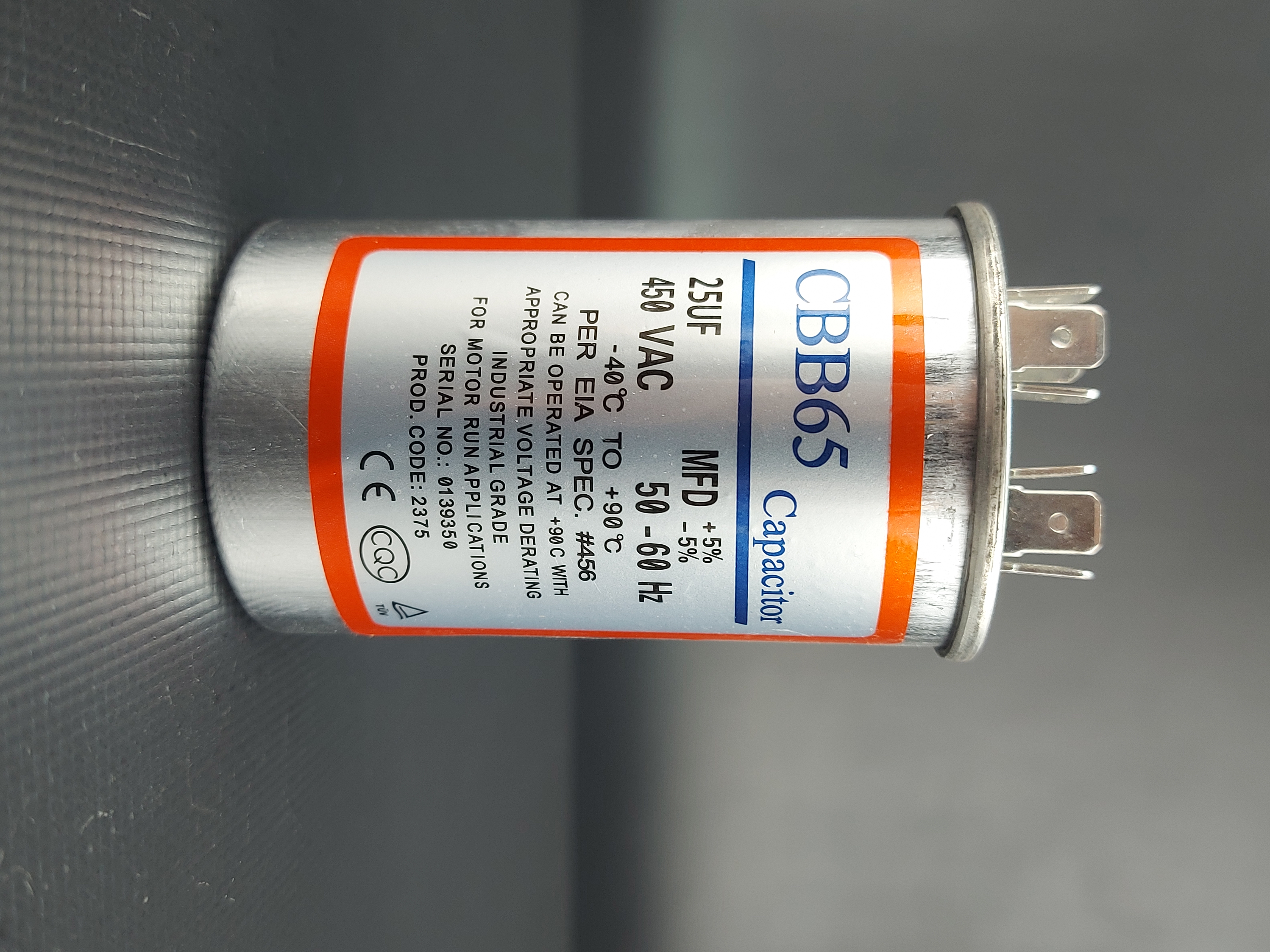 Пуско-рабочий конденсатор CBB65 25 мкФ 450V