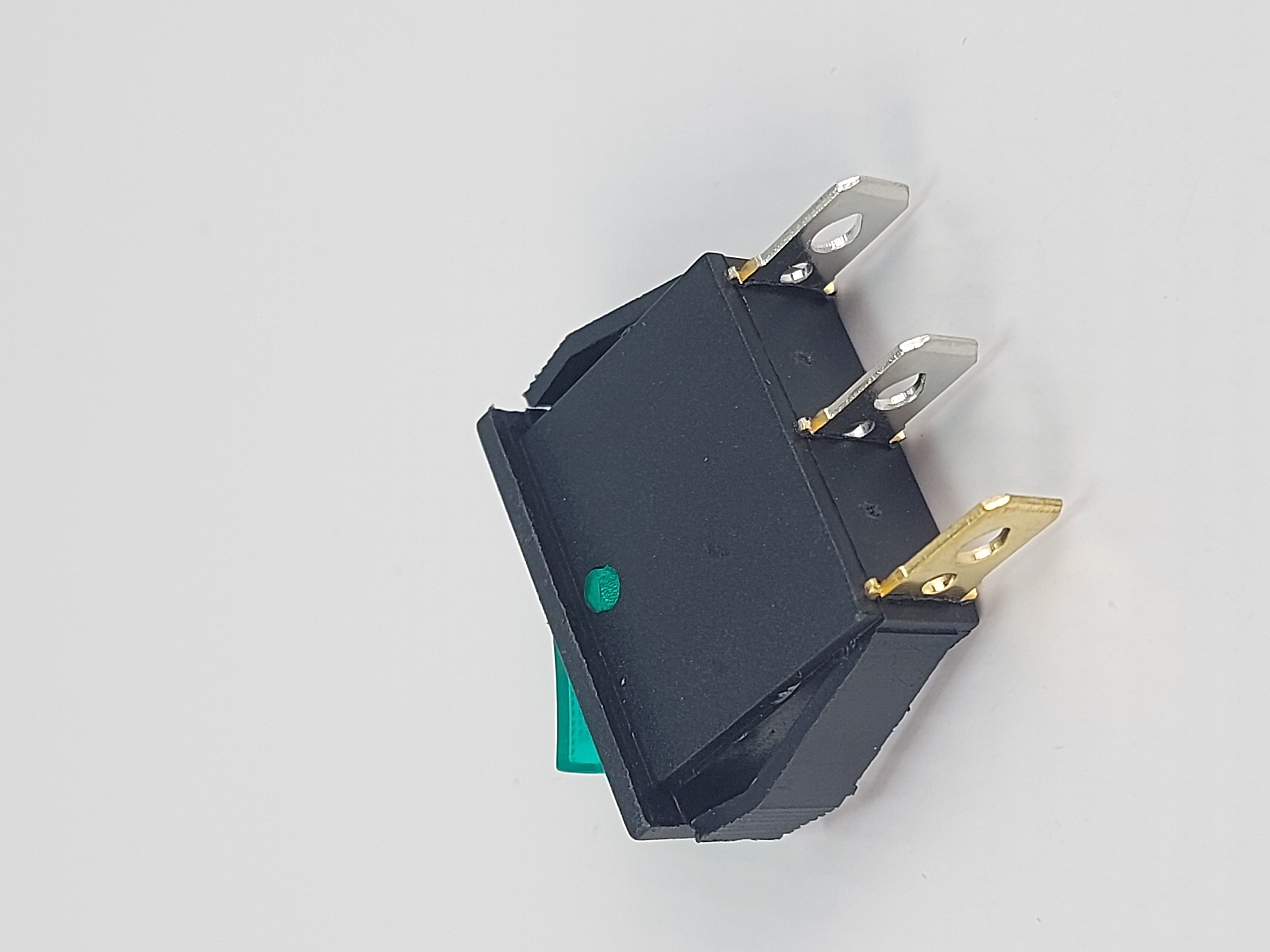 Переключатель клавишный (рокерный) KCD3-101N ON-OFF 10A/250V зеленый