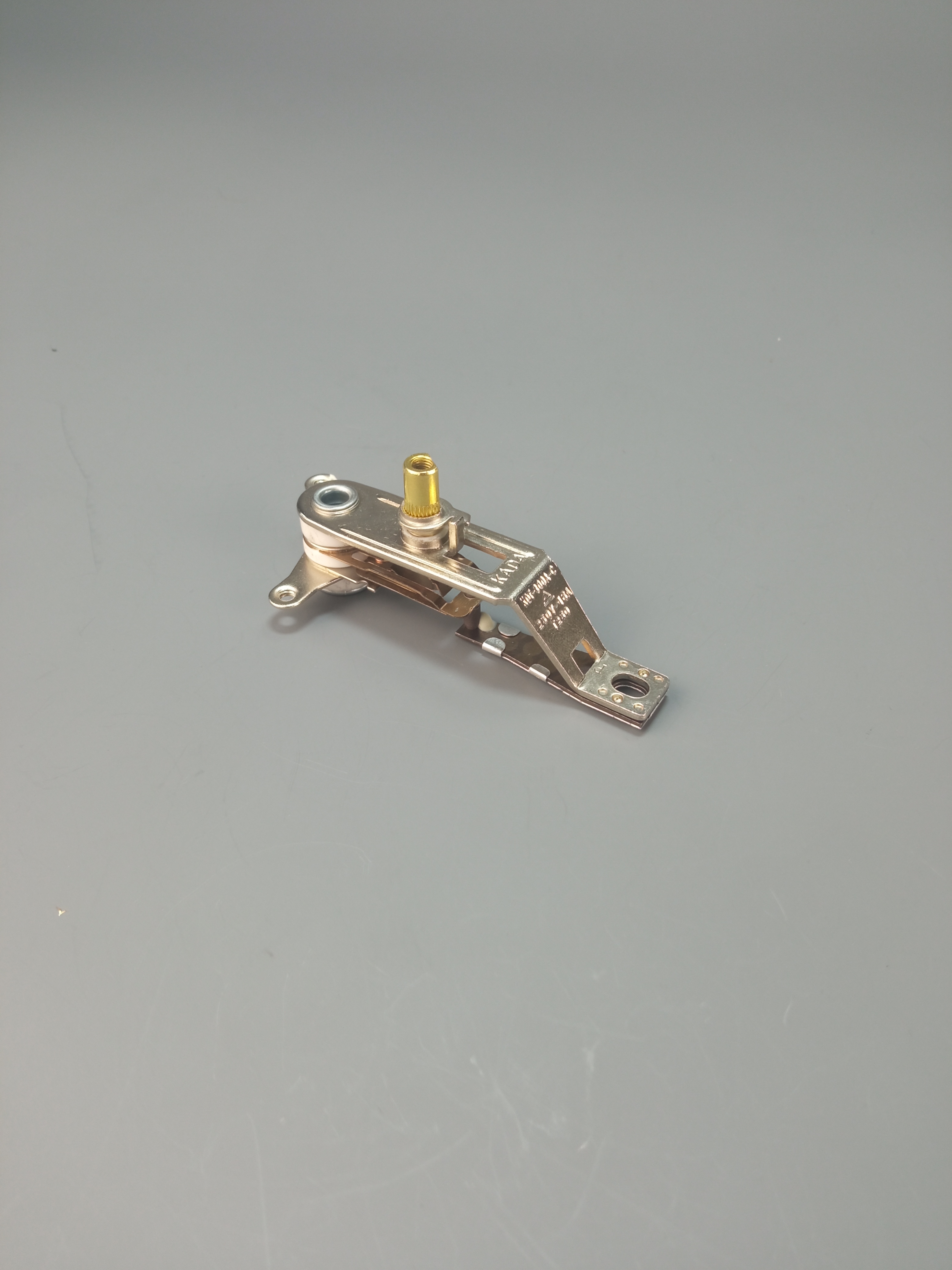 Биметаллический регулируемый термостат 65-250С KDT-300A-C 16A/250V