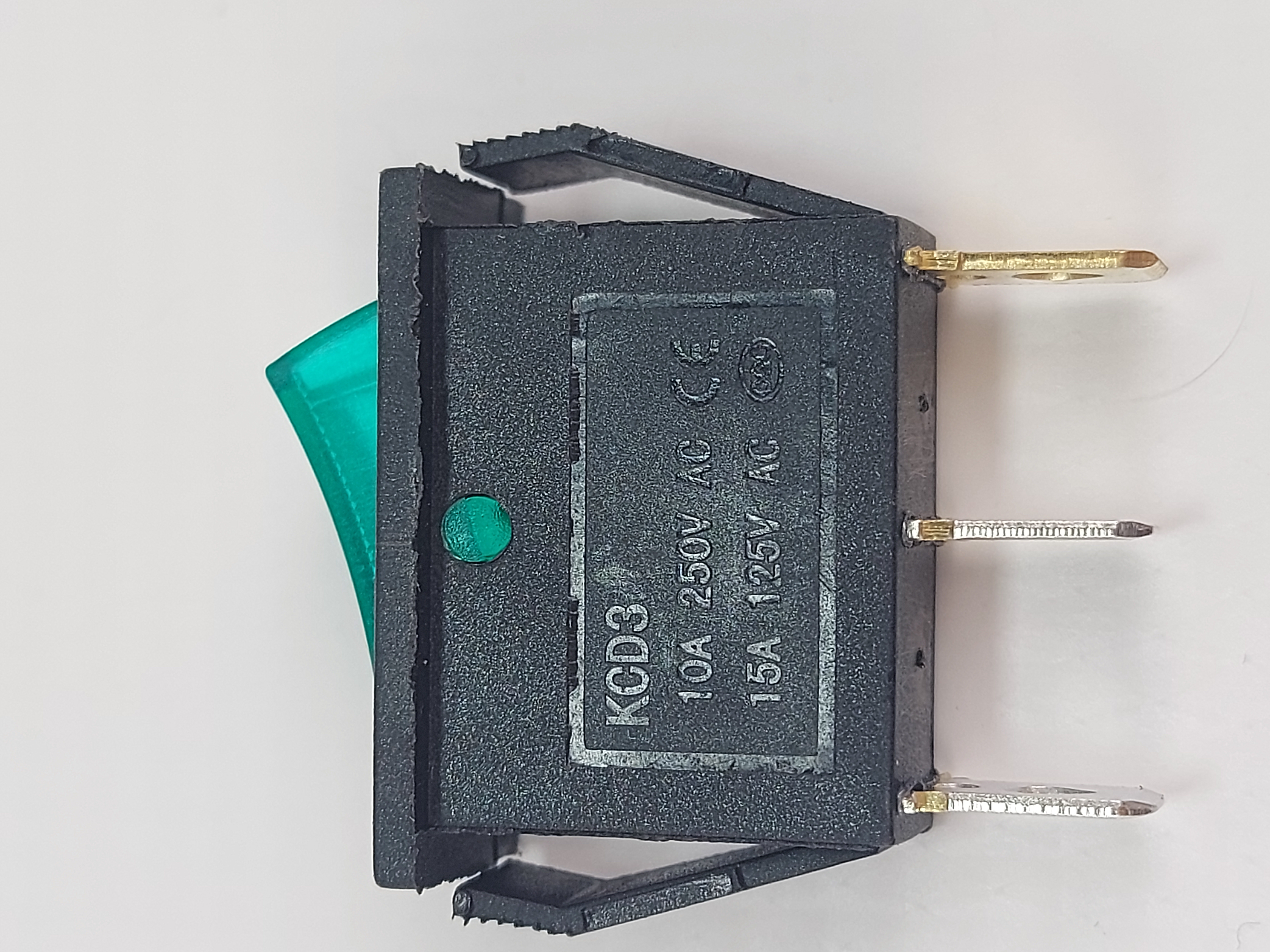 Переключатель клавишный (рокерный) KCD3-101N ON-OFF 10A/250V зеленый