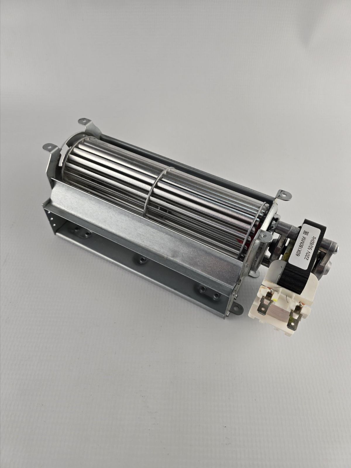 Вентилятор тангенциальный 22W 220V 2200RPM TF180х60 правый