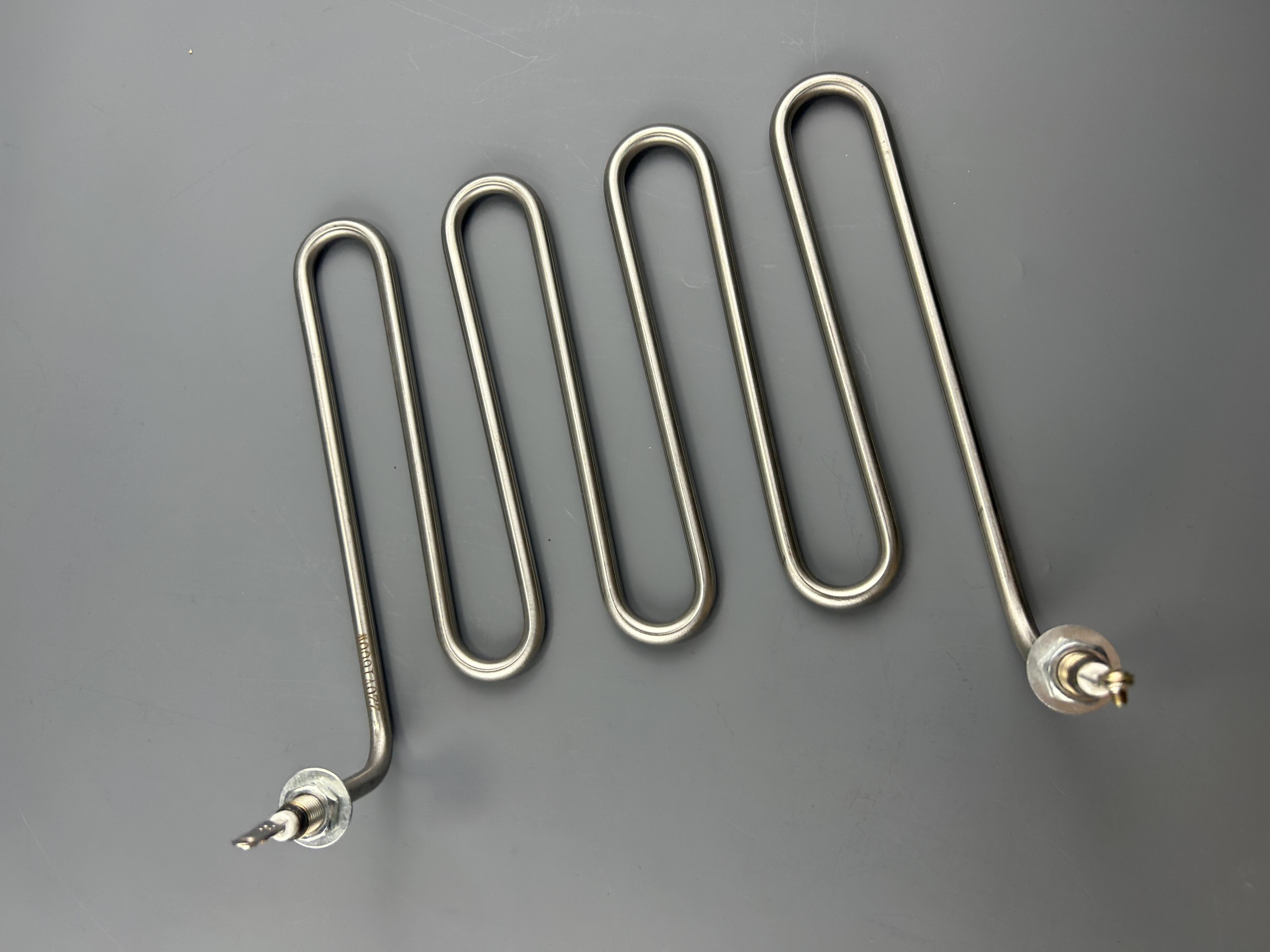 ТЭН для гриля 1600W 220V Саламандра Hurakan HKN-SAL600MBM в/з