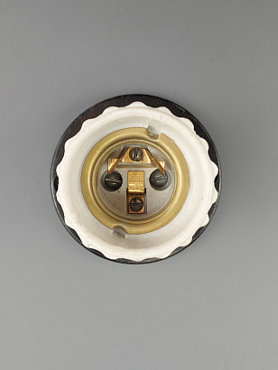 Керамический патрон Е27 прямой фланец (ЕЛКОН)