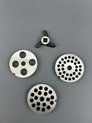 Комплект нож и решетки (d 8х54 мм.) для отечественных мясорубок (4 предмета) 